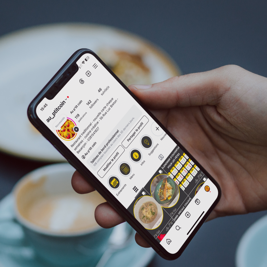 Page Instagram du restaurant Au P'tit Coin, gérée par l'agence de communication Okami.